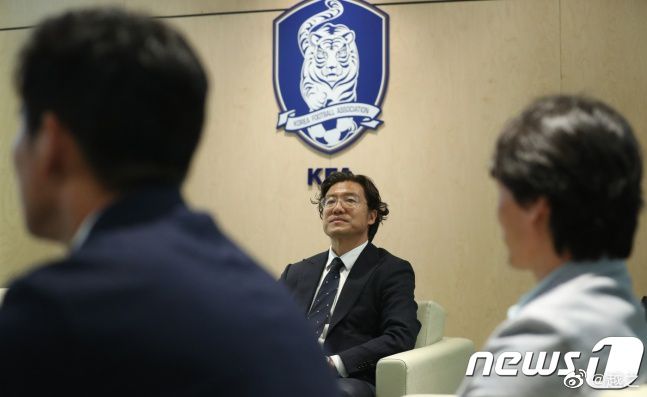 sp老师在教室被打屁股
